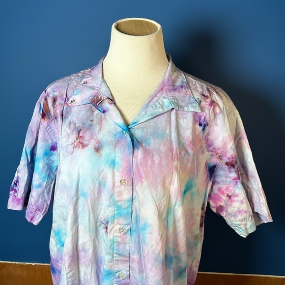 Tye dye button down shirt - Picture 2 of 12